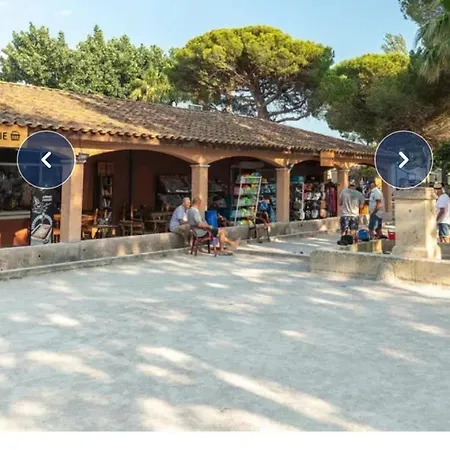 Mobil 3 , 4 Etoiles Du Roi Camping *