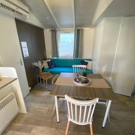 Camping Mobil 3 , 4 Etoiles Du Roi Le Grau-du-Roi