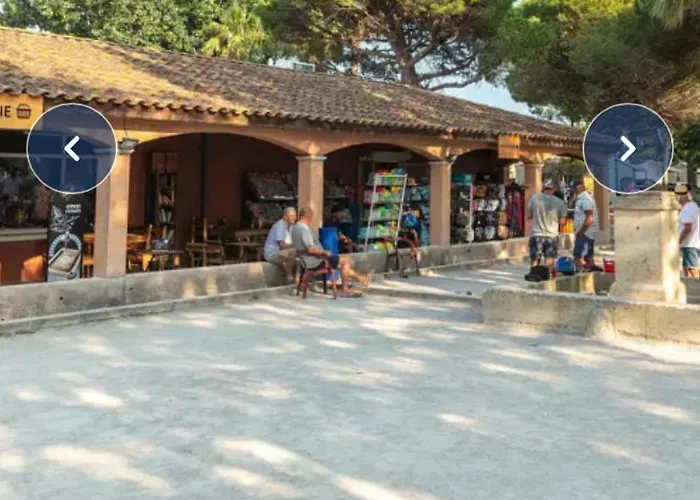 Mobil 3 , 4 Etoiles Du Roi Κάμπινγκ *